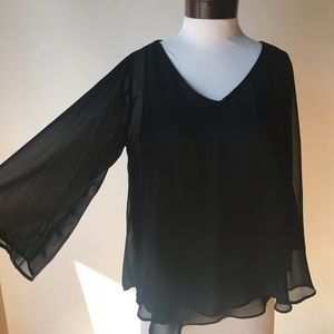 Jennifer Lopez black top